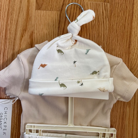 Chickpea Organic Baby Boy 3 Piece Outfit Set - Picture 6 of 12